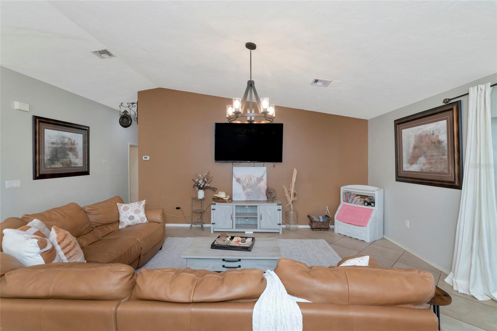 710 Myakka Rd, Sarasota, FL 34240