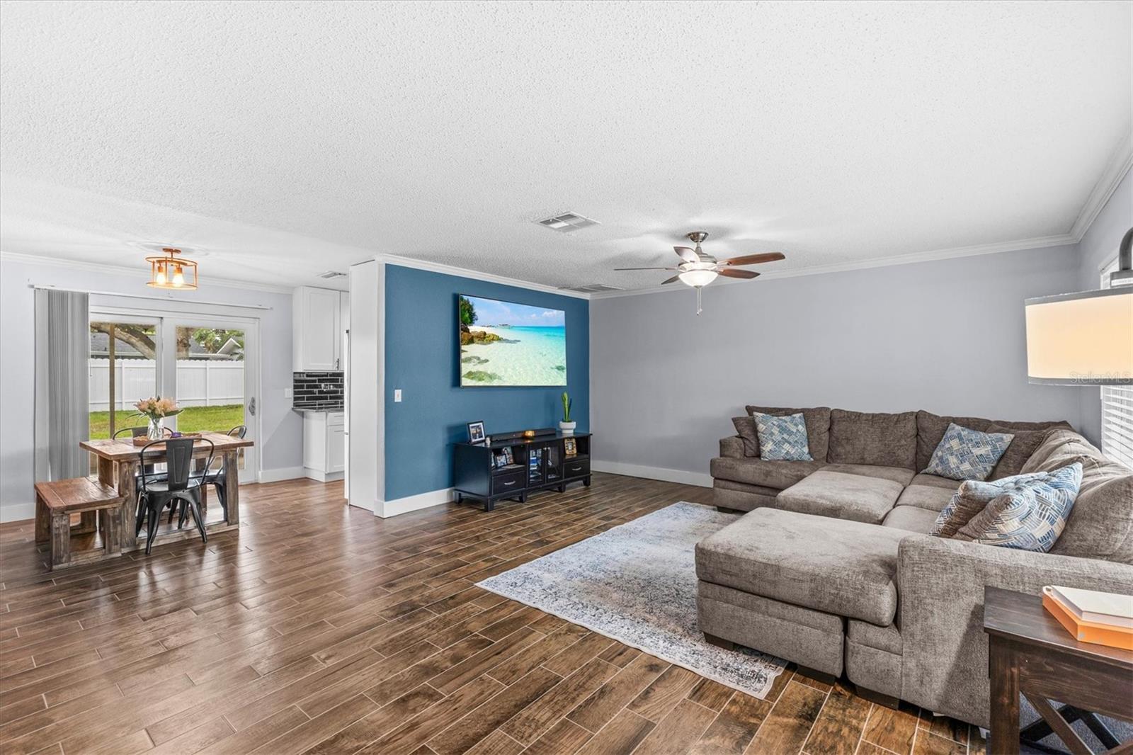 1707 Hibiscus Circle N, Oldsmar, FL 34677