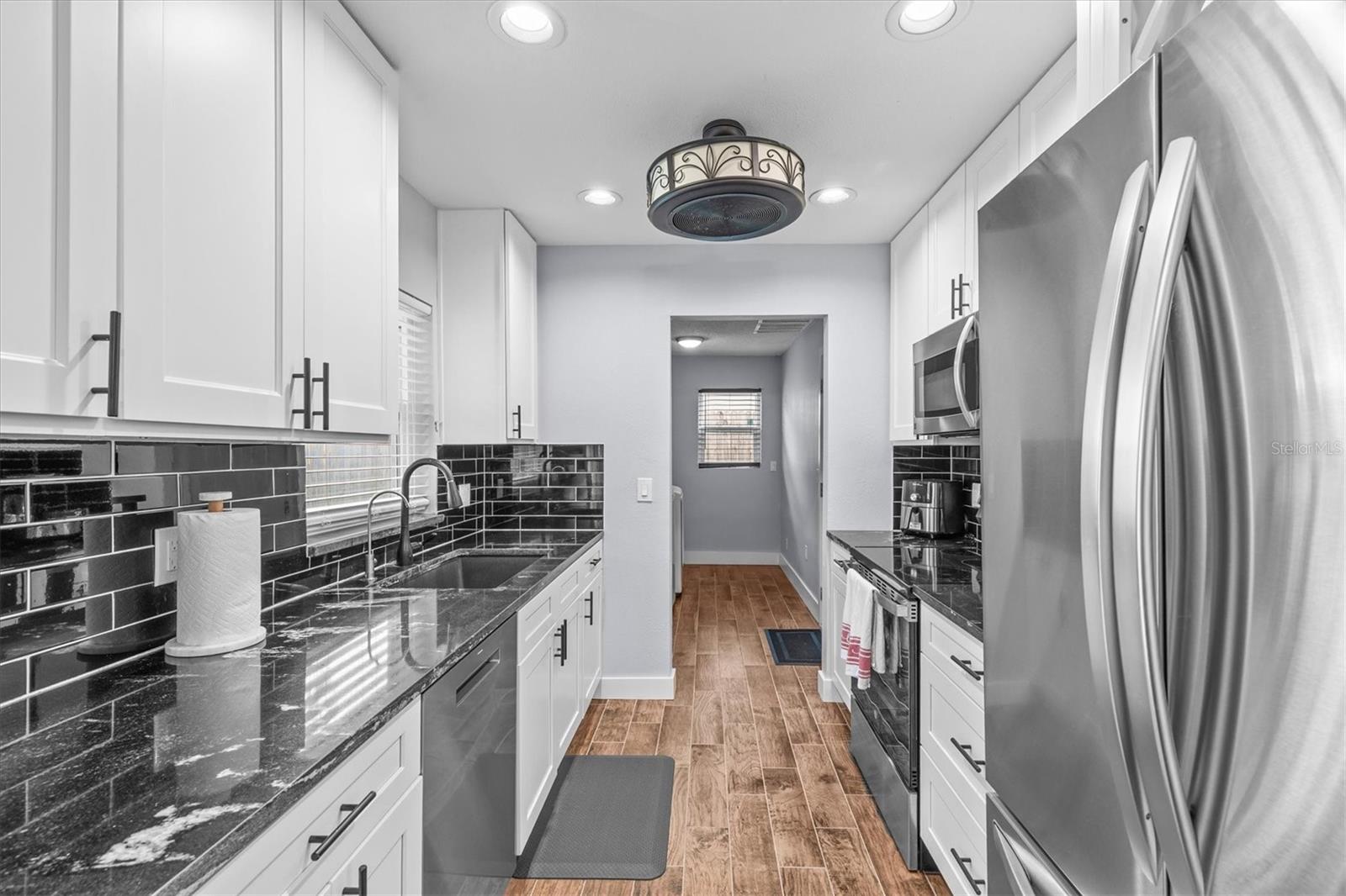1707 Hibiscus Circle N, Oldsmar, FL 34677