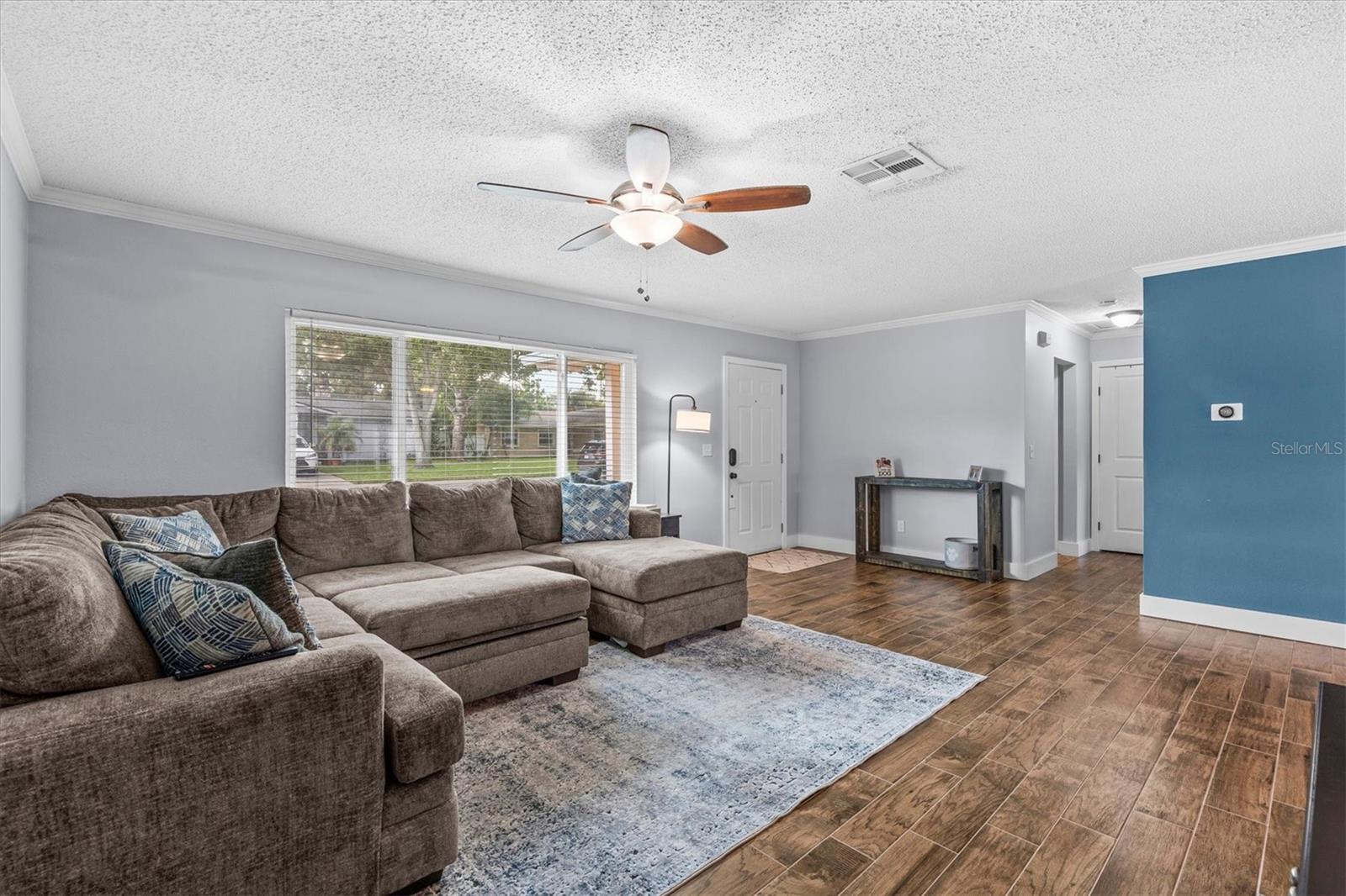 1707 Hibiscus Circle N, Oldsmar, FL 34677