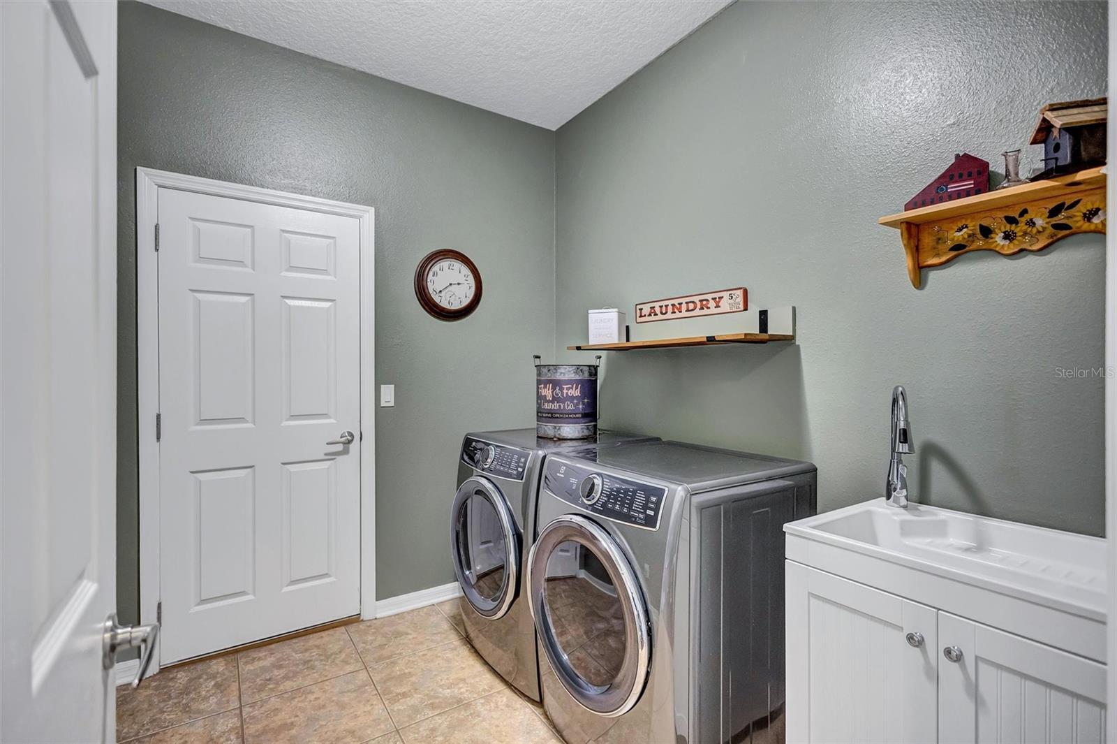 1503 Yale Castle, Ruskin, FL 33570