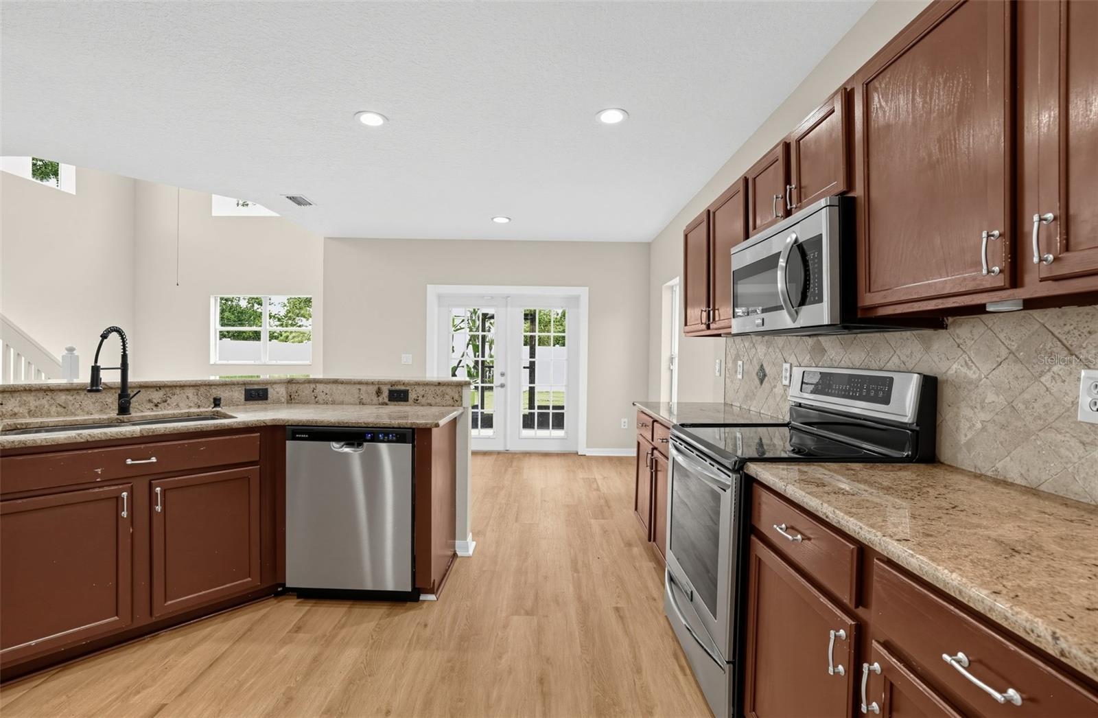 7876 Carriage Pointe, Gibsonton, FL 33534