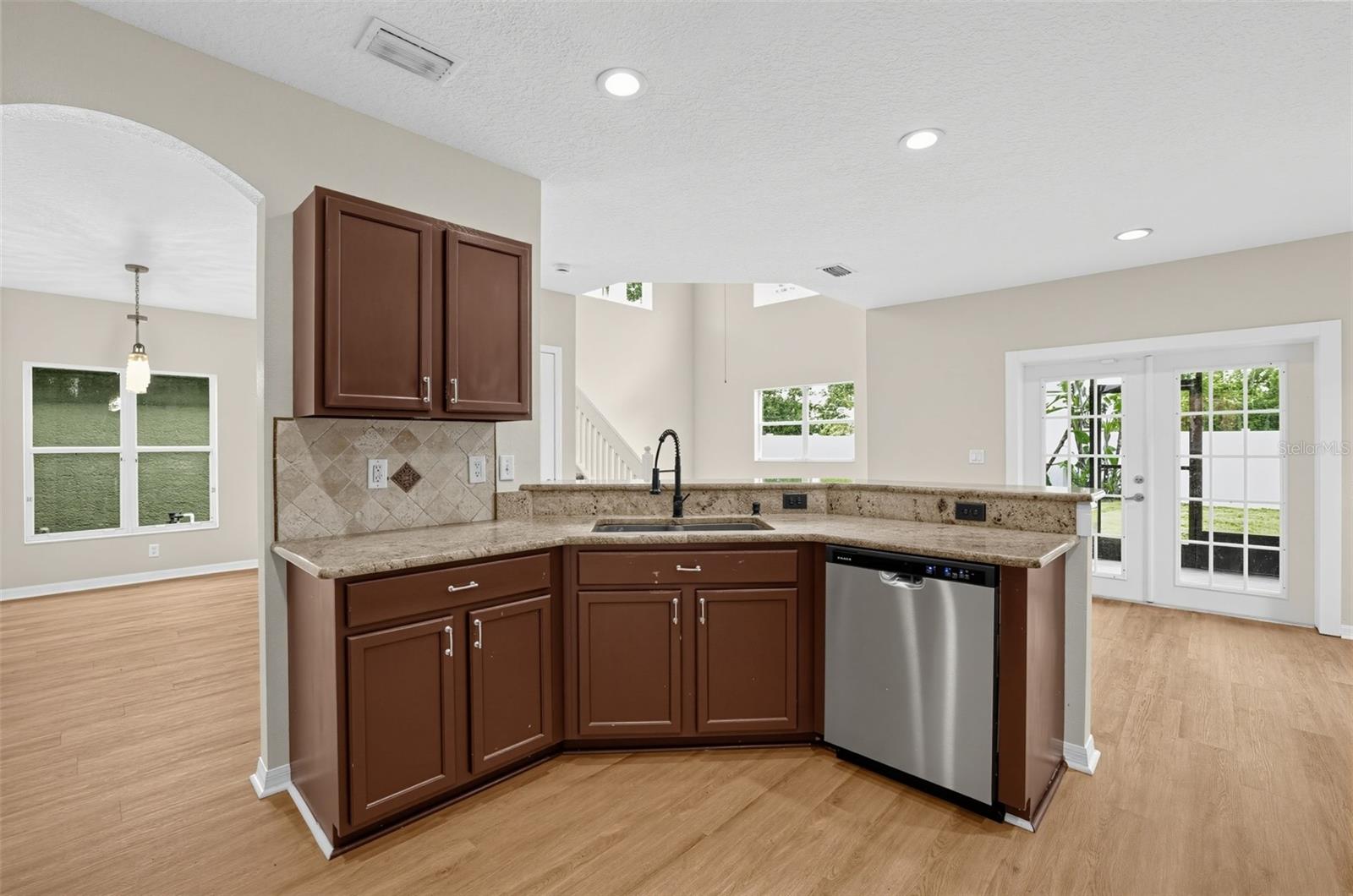 7876 Carriage Pointe, Gibsonton, FL 33534