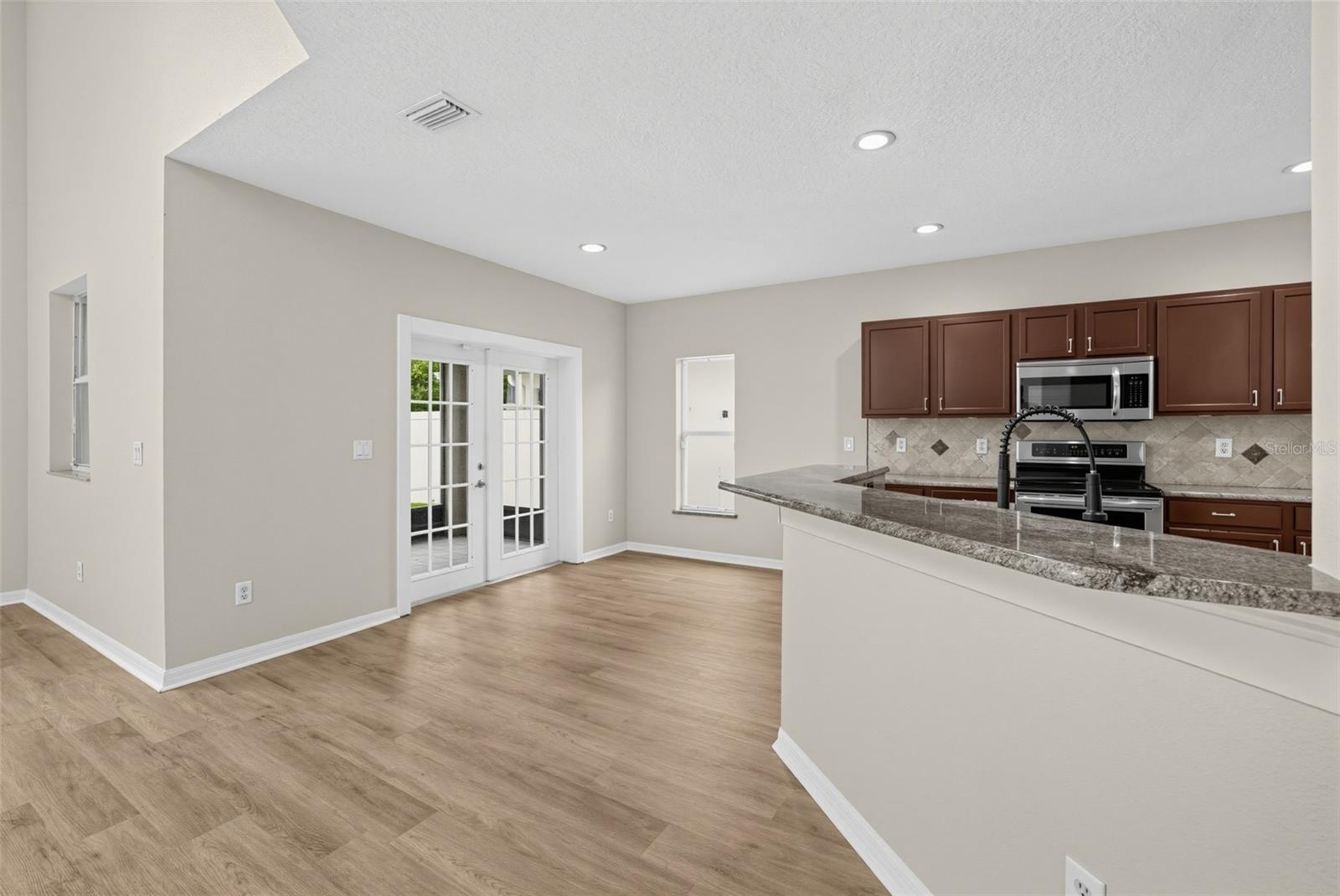 7876 Carriage Pointe, Gibsonton, FL 33534