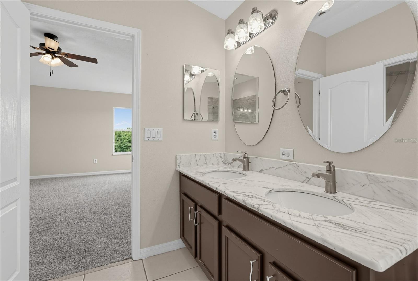 7876 Carriage Pointe, Gibsonton, FL 33534