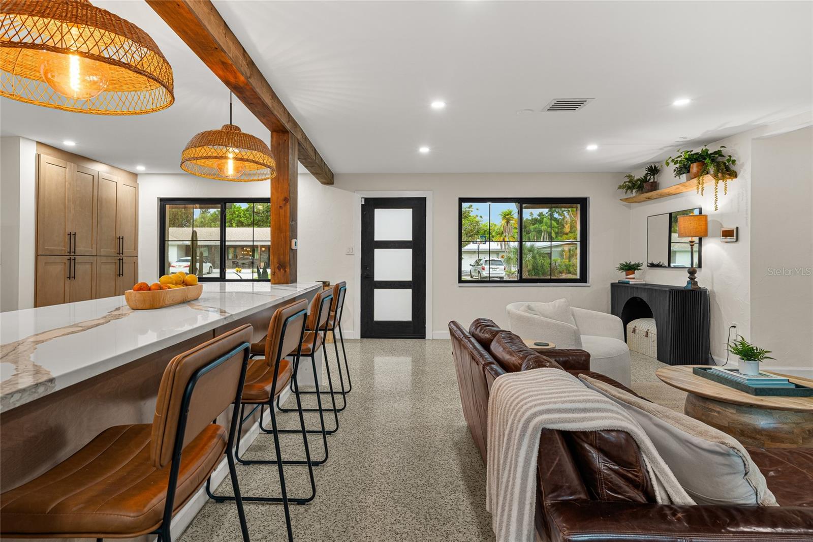 2410 Valencia, Sarasota, FL 34239