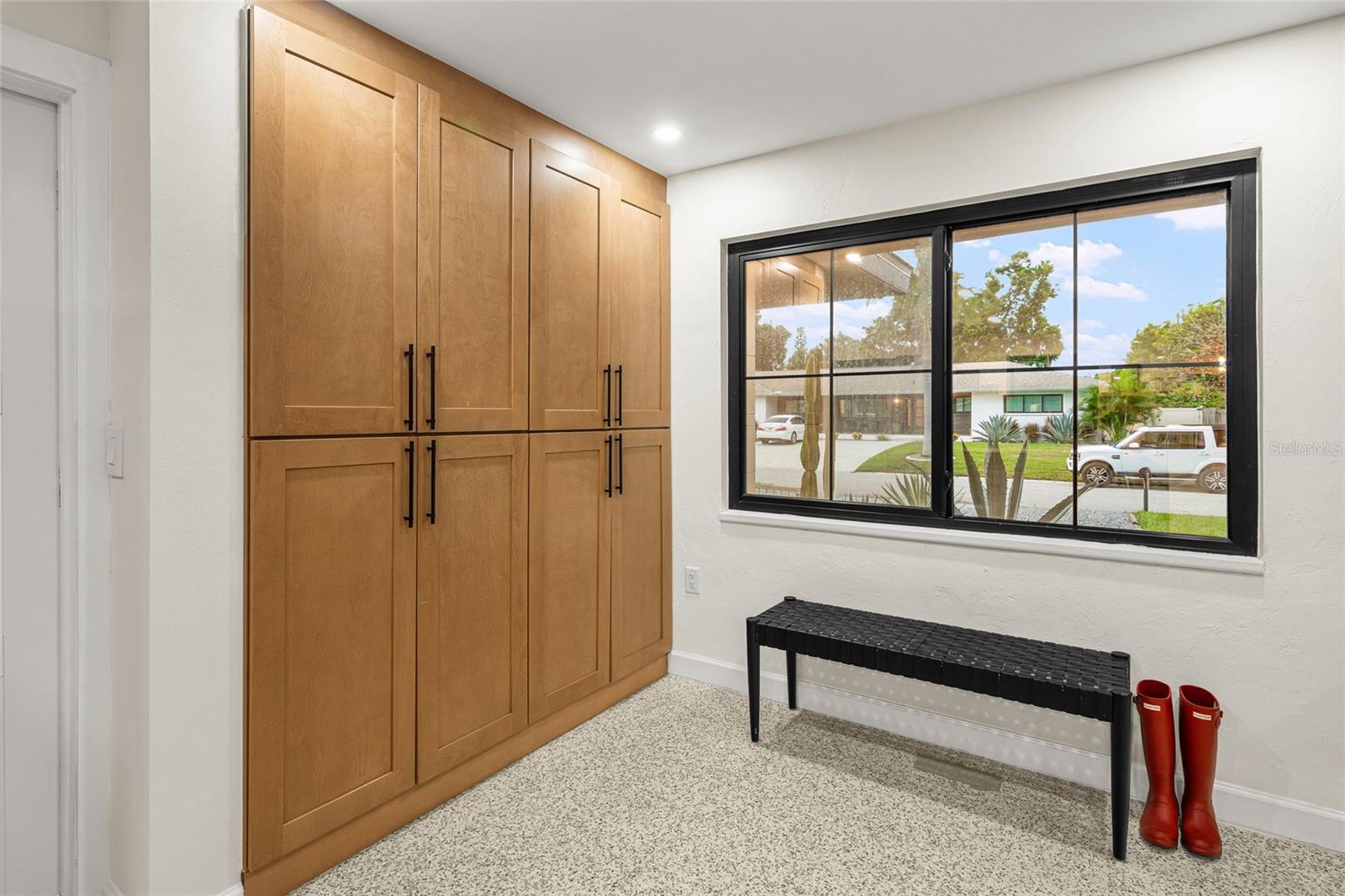 2410 Valencia, Sarasota, FL 34239