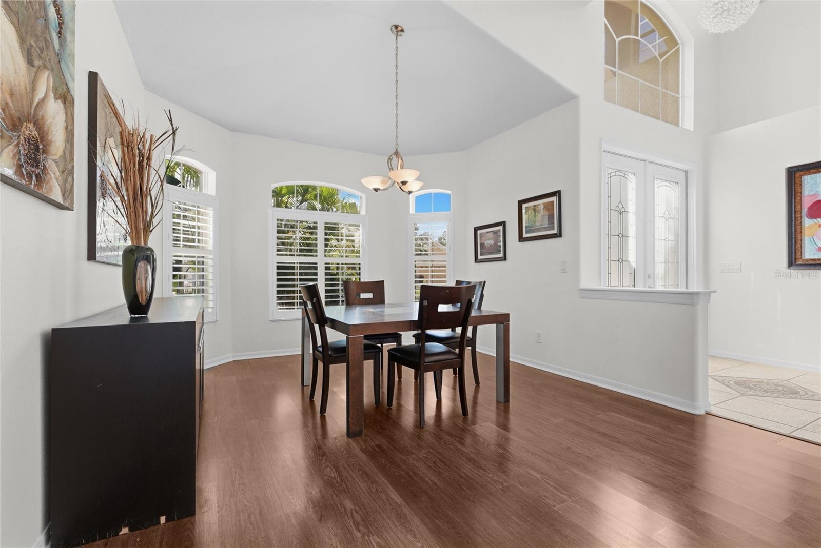 1729 Pinyon Pine Dr, Sarasota, FL 34240
