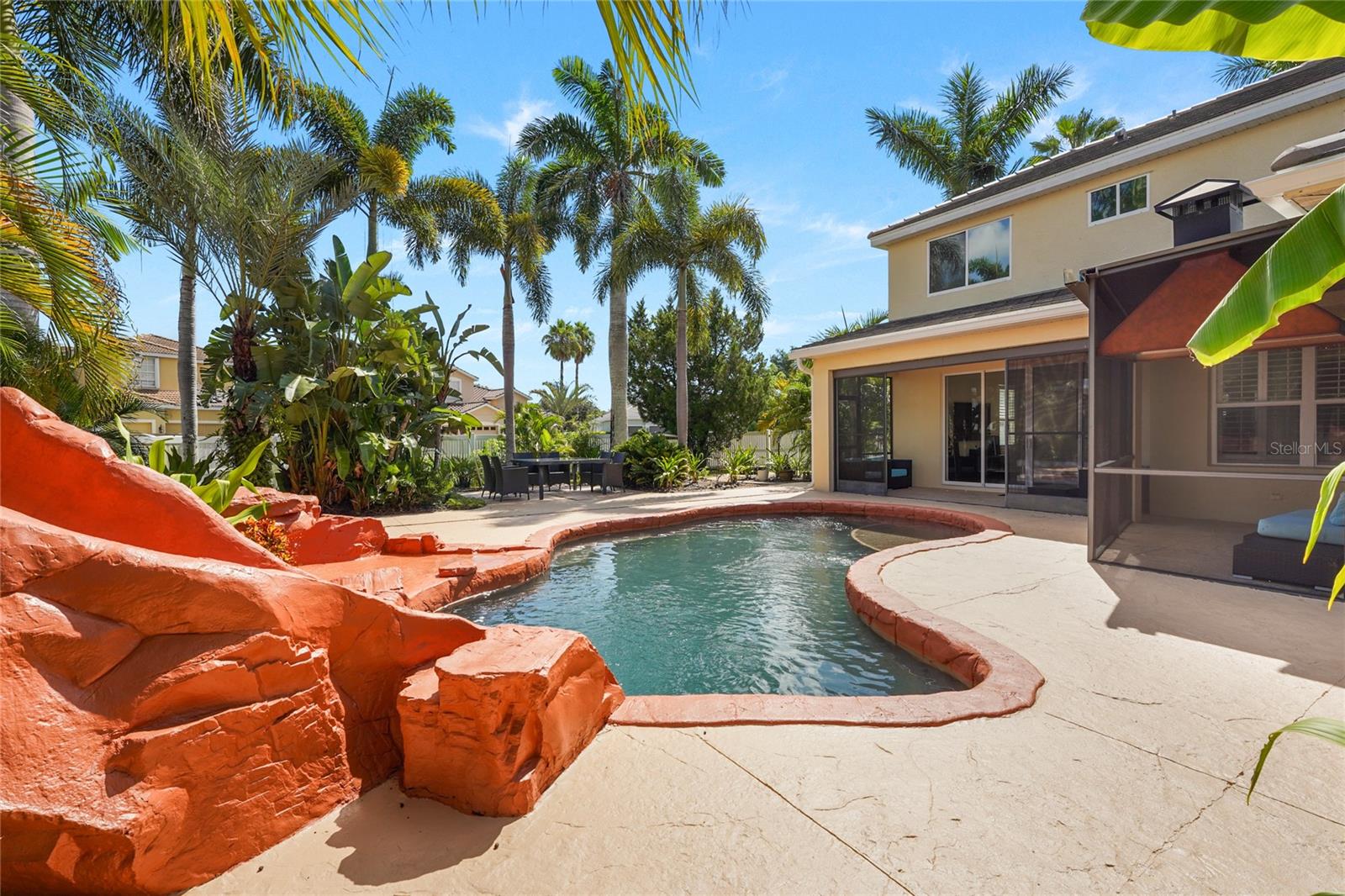 1729 Pinyon Pine Dr, Sarasota, FL 34240
