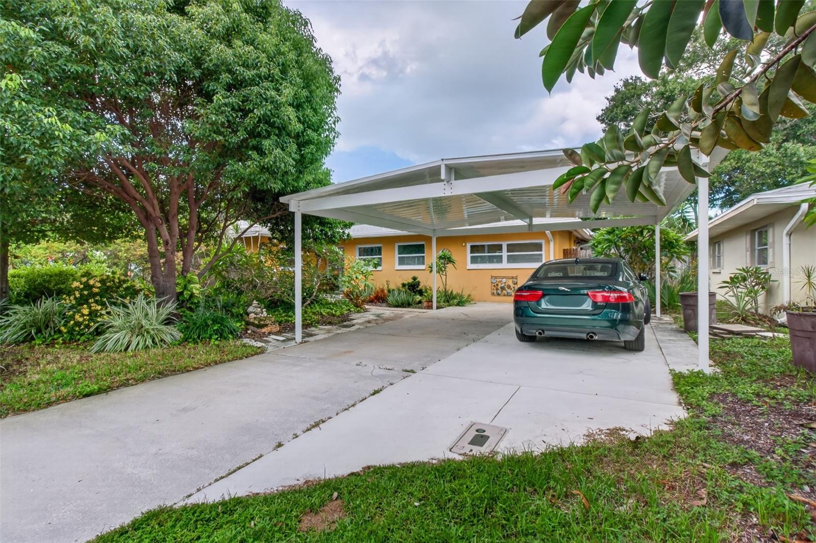 11420 Oval, Largo, FL 33774