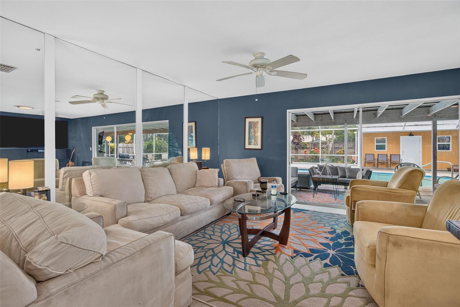 11420 Oval, Largo, FL 33774