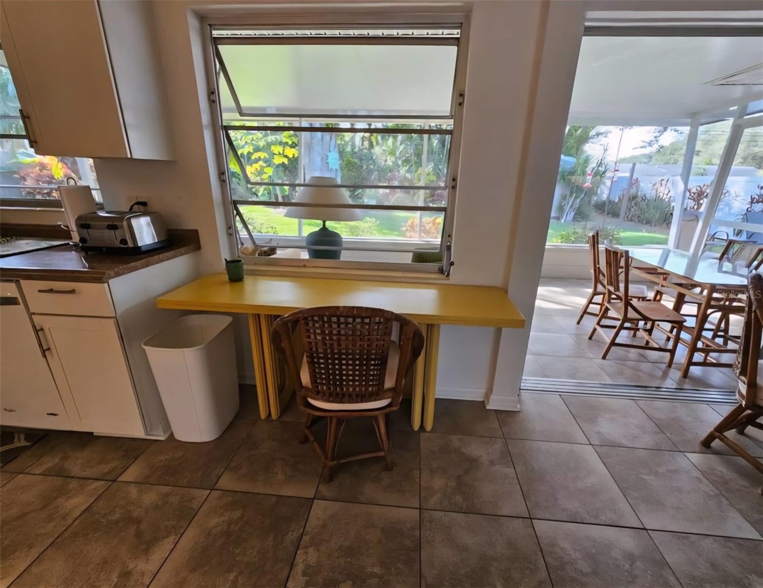11598 Oval, Largo, FL 33774