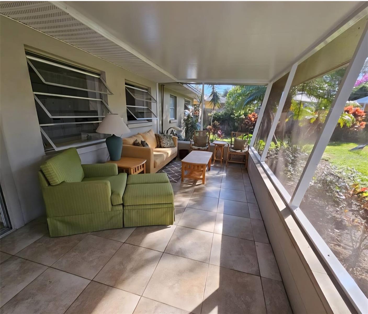 11598 Oval, Largo, FL 33774