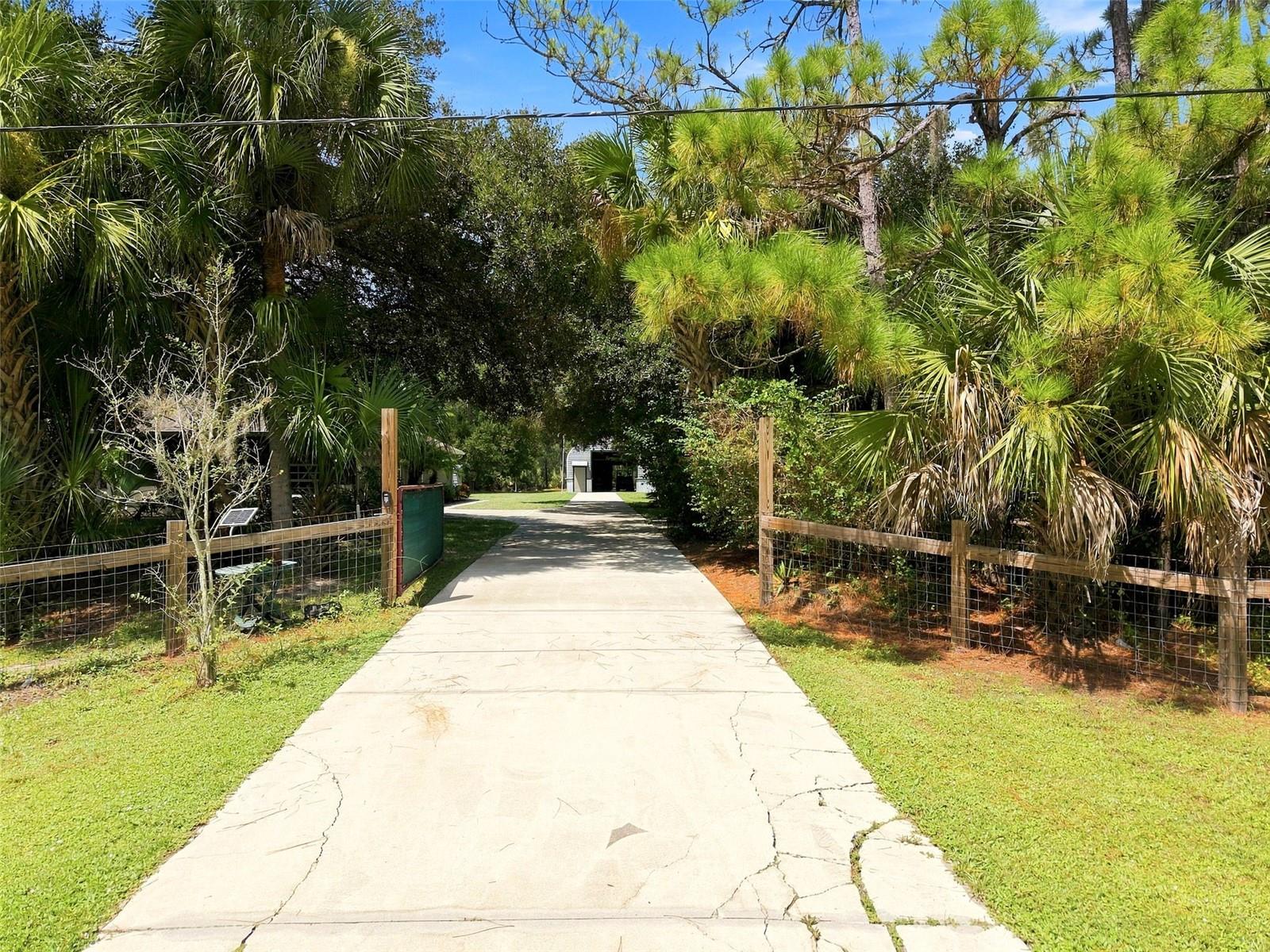 5795 Salford, North Port, FL 34286