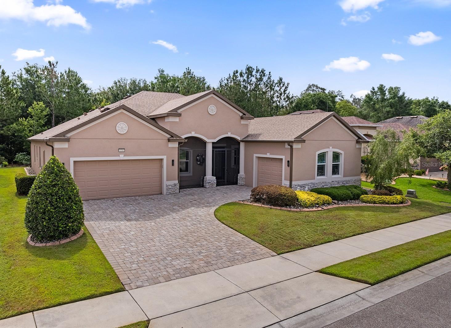 8348 Bridgeport Bay, Mount Dora, FL 32757