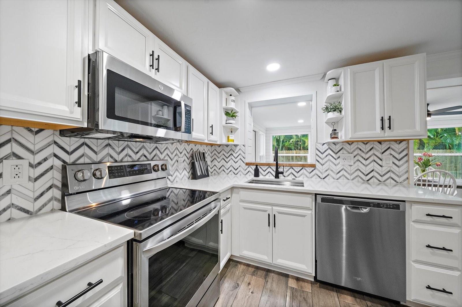852 Acadia, Venice, FL 34293