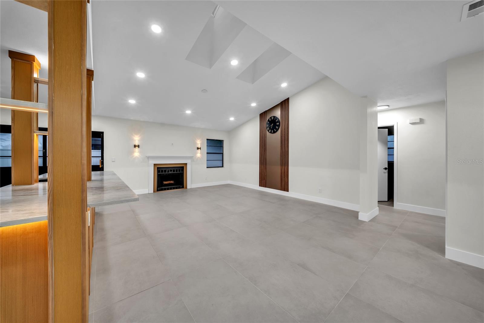 2185 Little Brook, Clearwater, FL 33763