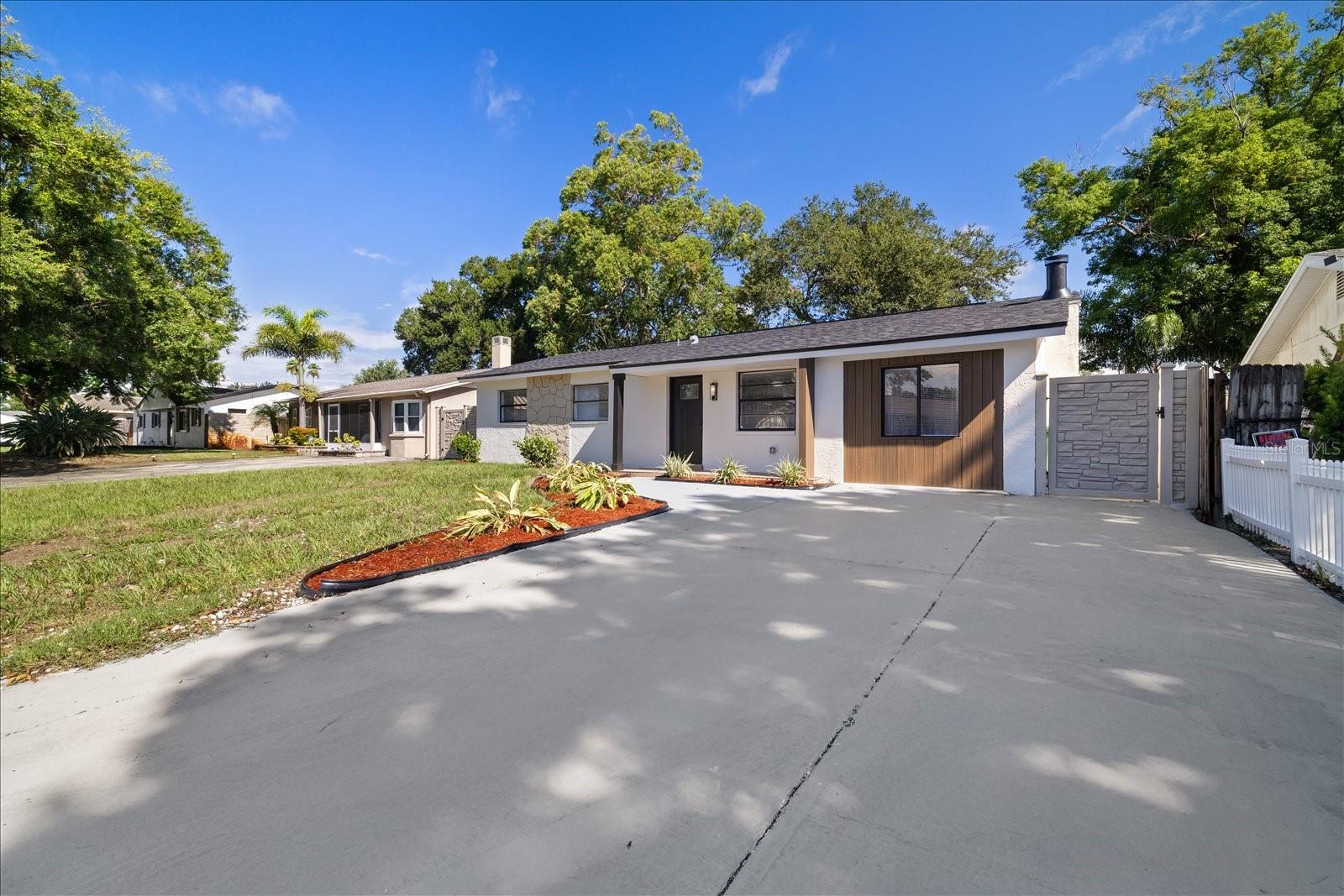 8231 82nd, Seminole, FL 33777