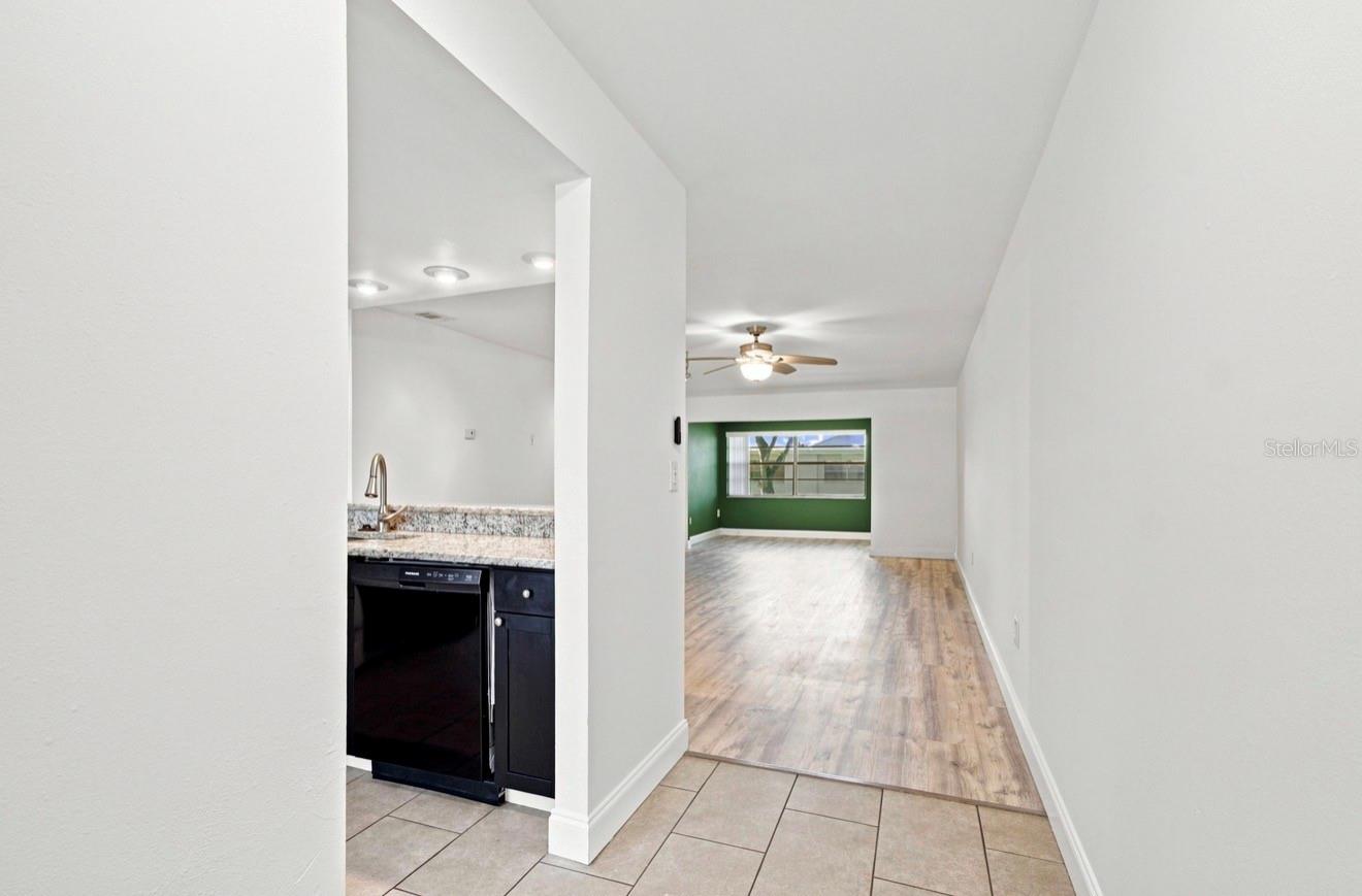 7570 92nd Unit 203c, Seminole, FL 33777