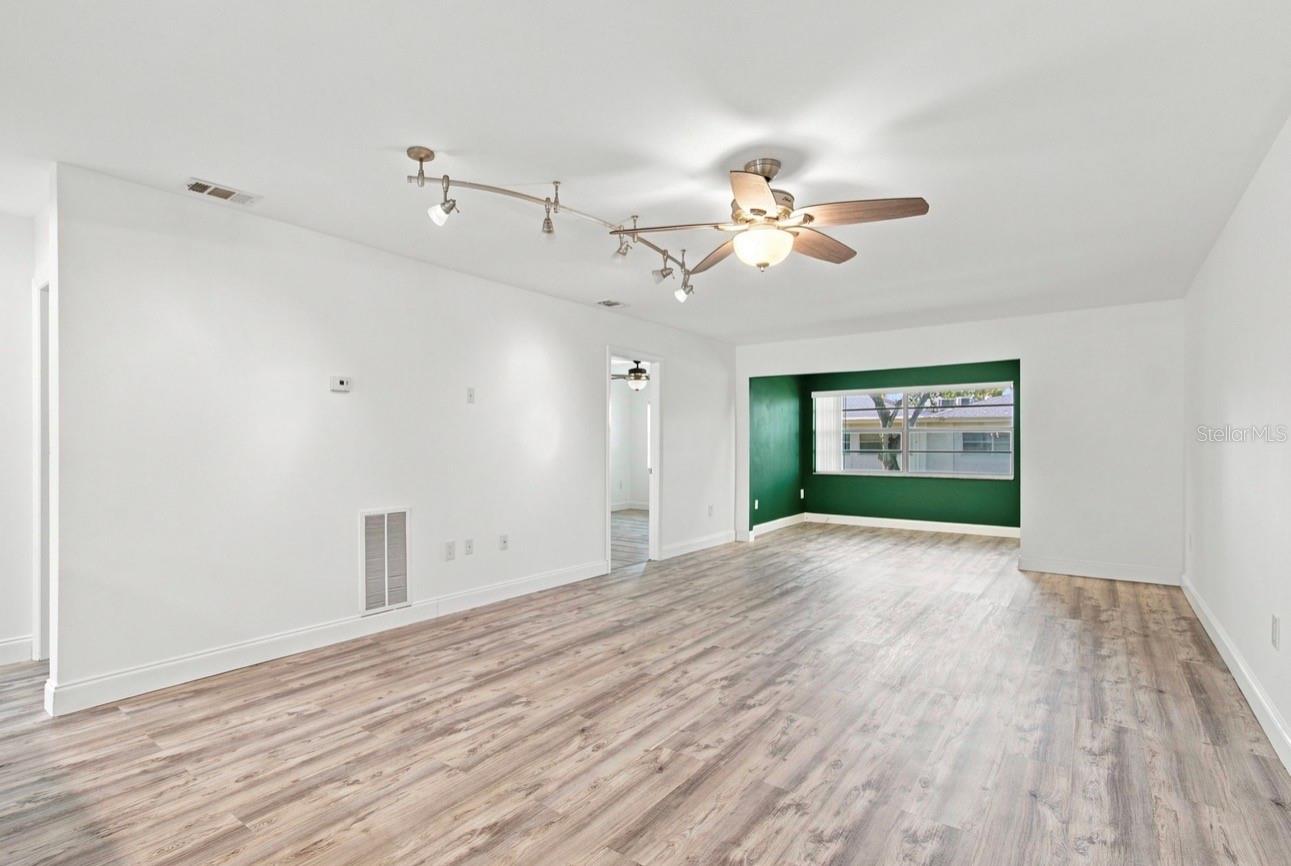 7570 92nd Unit 203c, Seminole, FL 33777