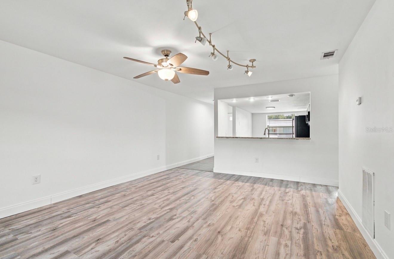 7570 92nd Unit 203c, Seminole, FL 33777