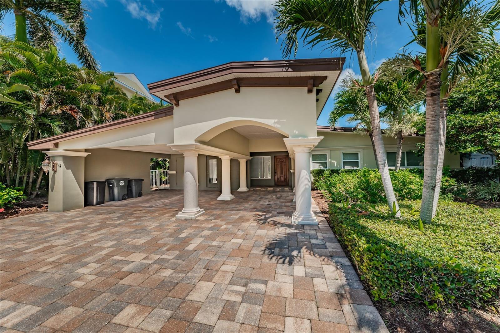 52 Pine, Belleair, FL 33756