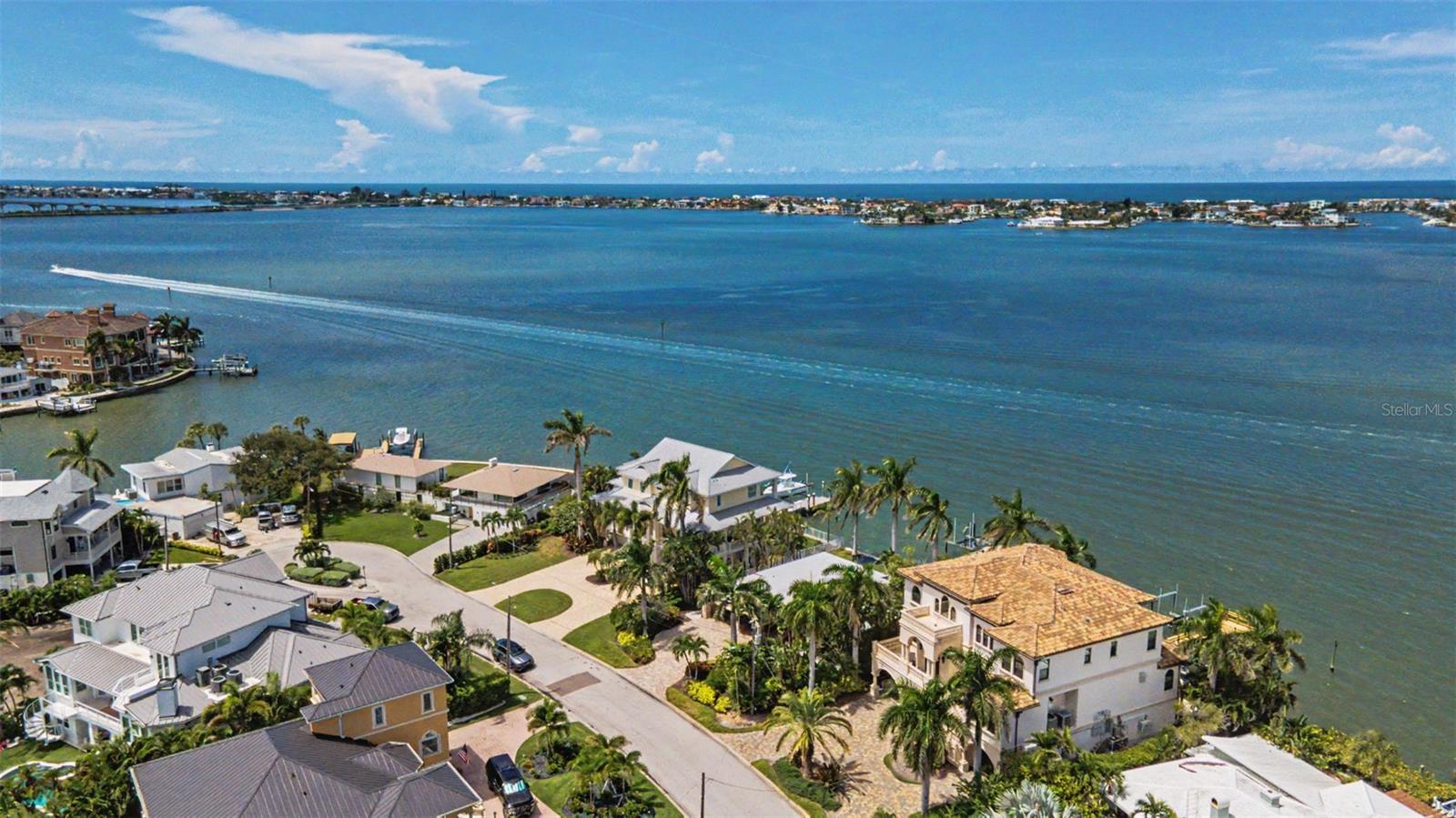 52 Pine, Belleair, FL 33756