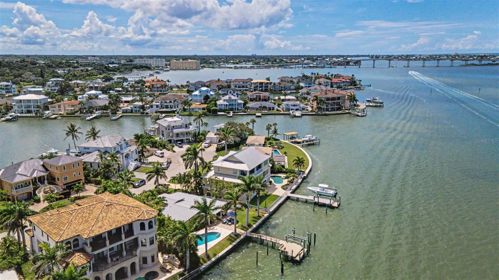 52 Pine, Belleair, FL 33756