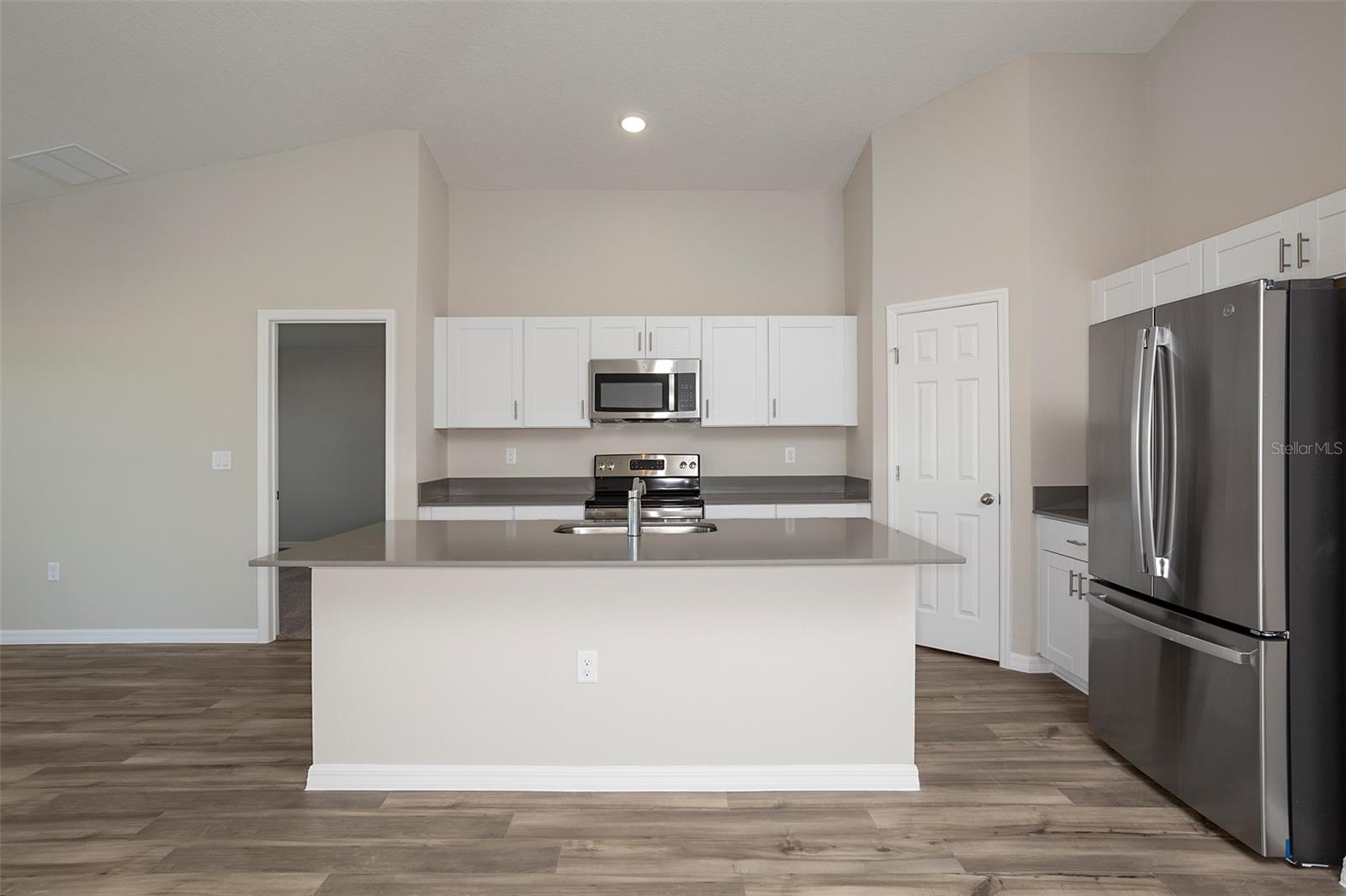 9285 Joyful Heights, Dade City, FL 33525