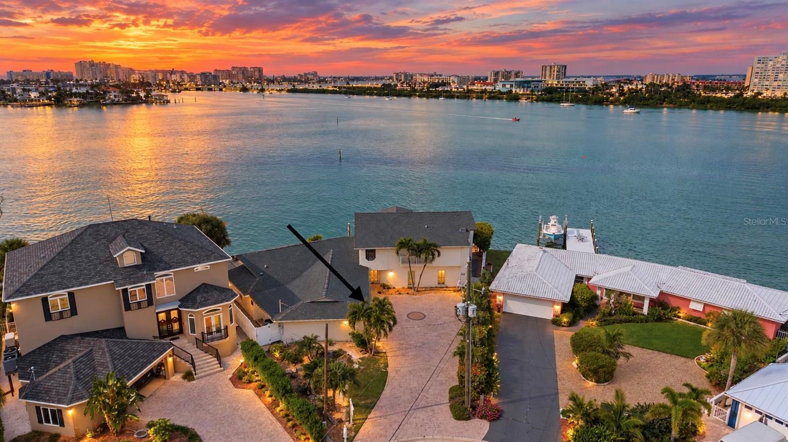 290 Bayside, Clearwater Beach, FL 33767