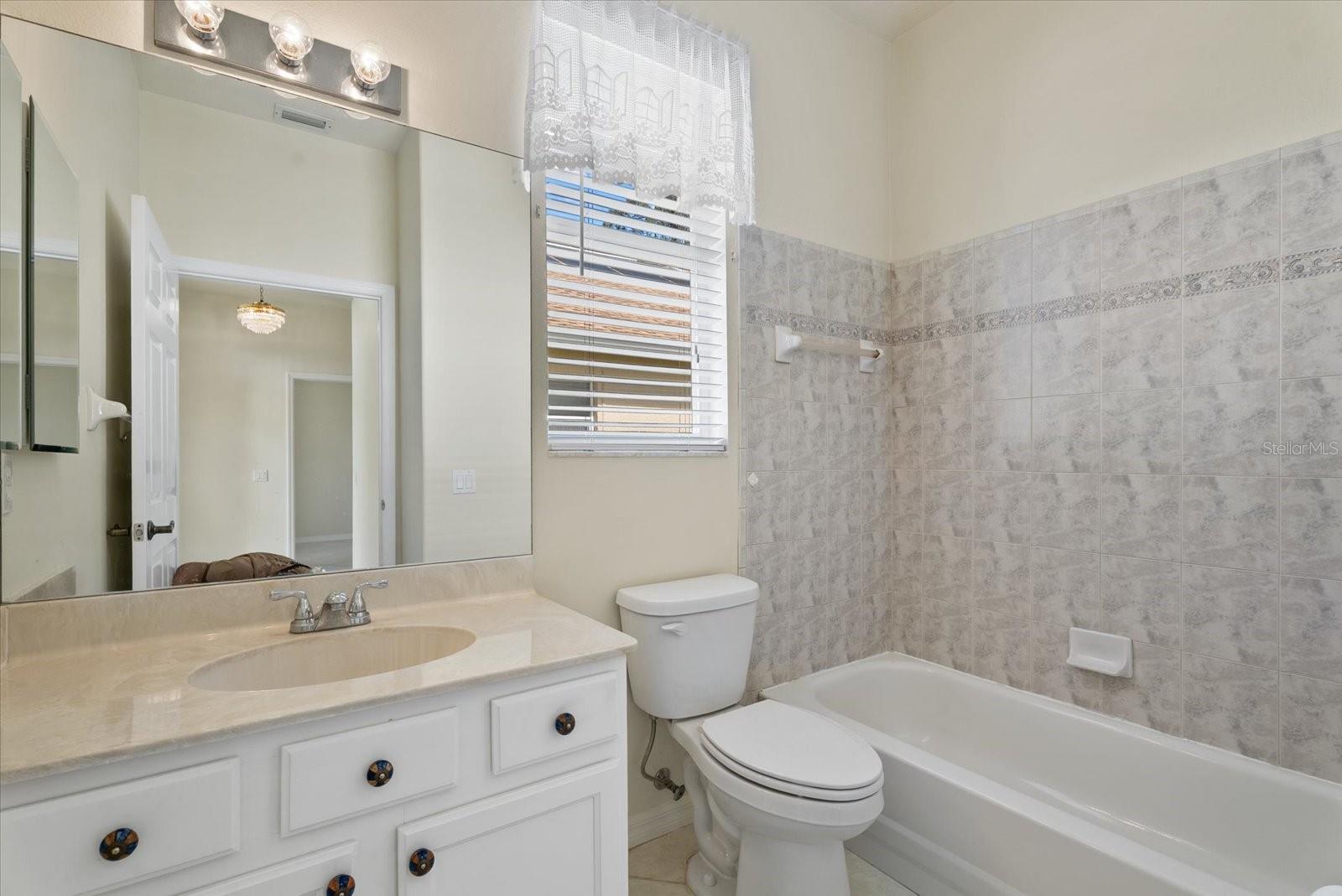 4350 Beekman Unit 108, Sarasota, FL 34235
