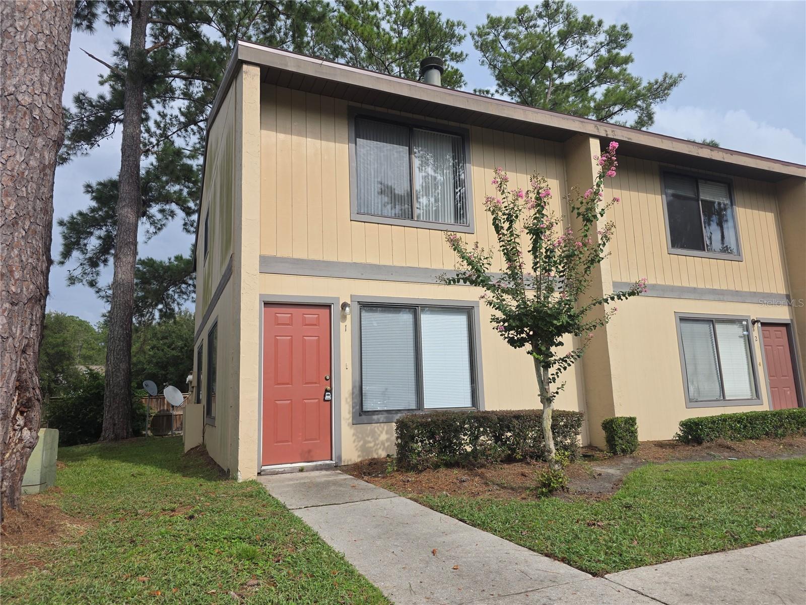 2300 SW 43rd St Unit M1, Gainesville, FL 32607