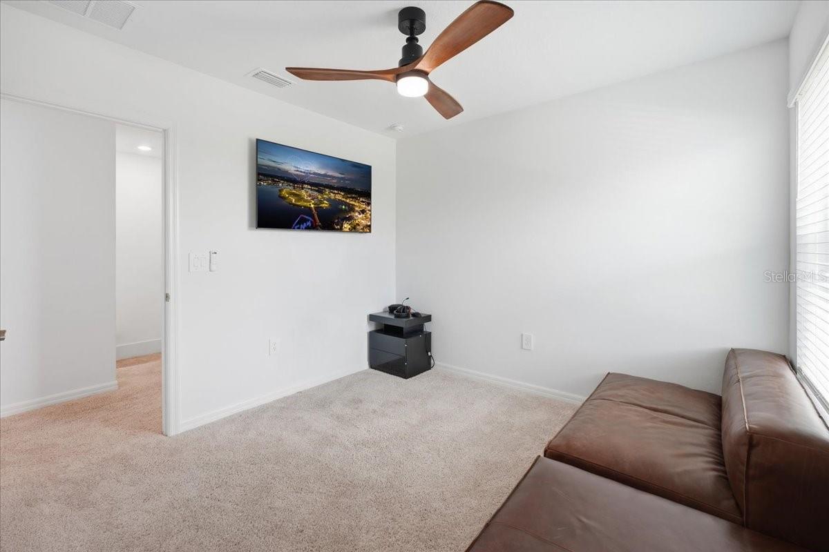 1872 Stern, Sarasota, FL 34240