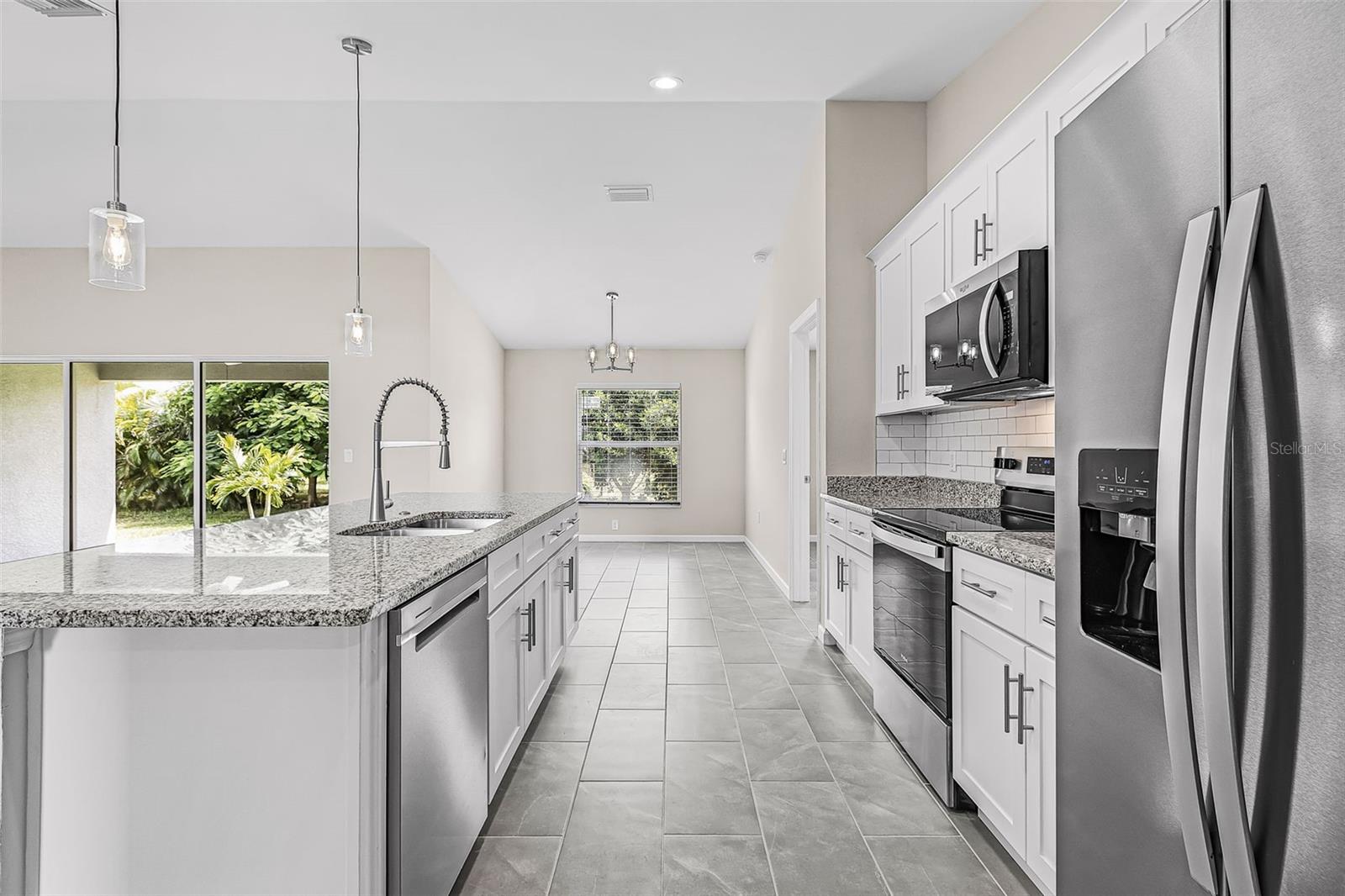 2305 34, Cape Coral, FL 33993
