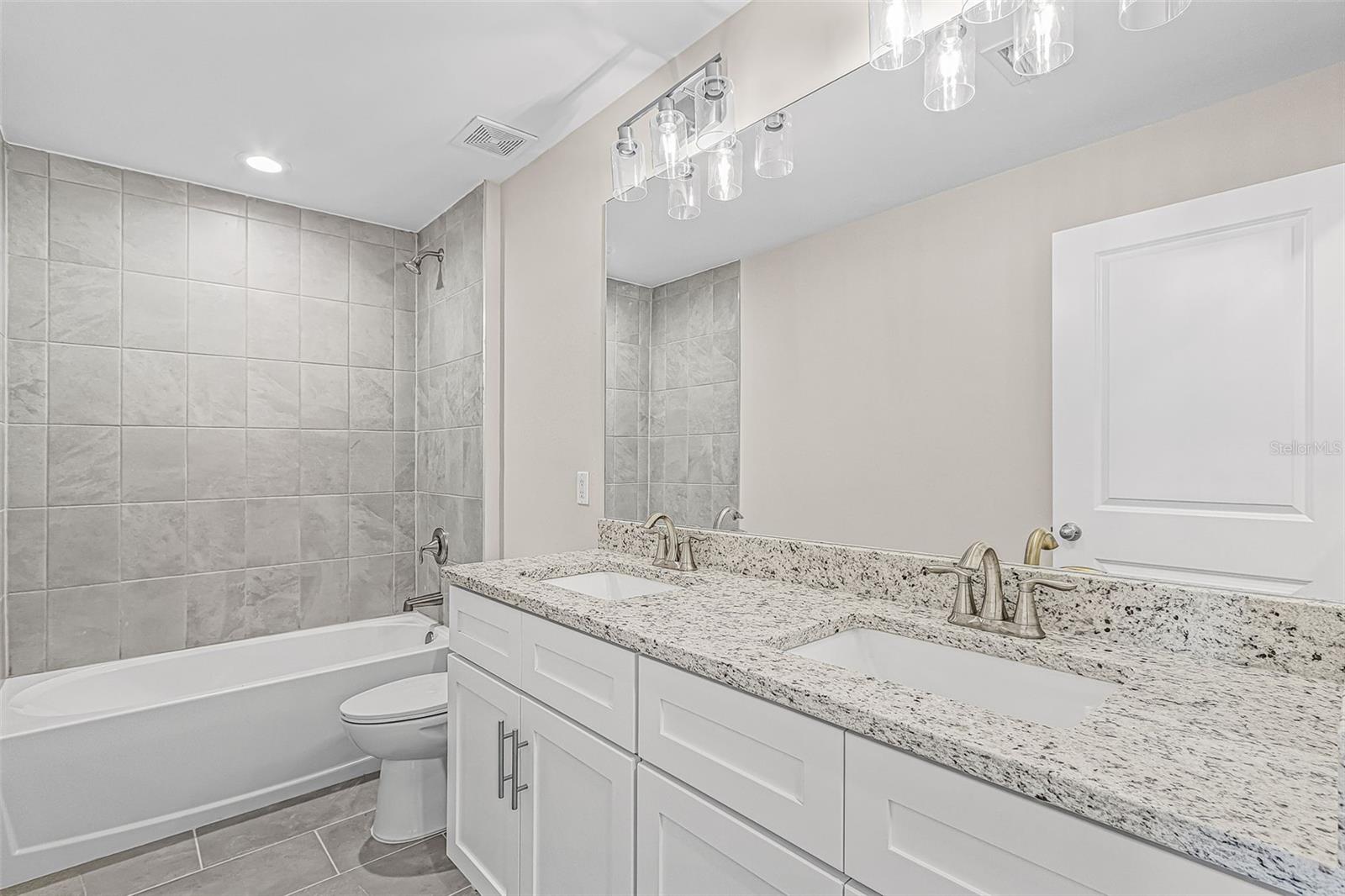 2305 34, Cape Coral, FL 33993