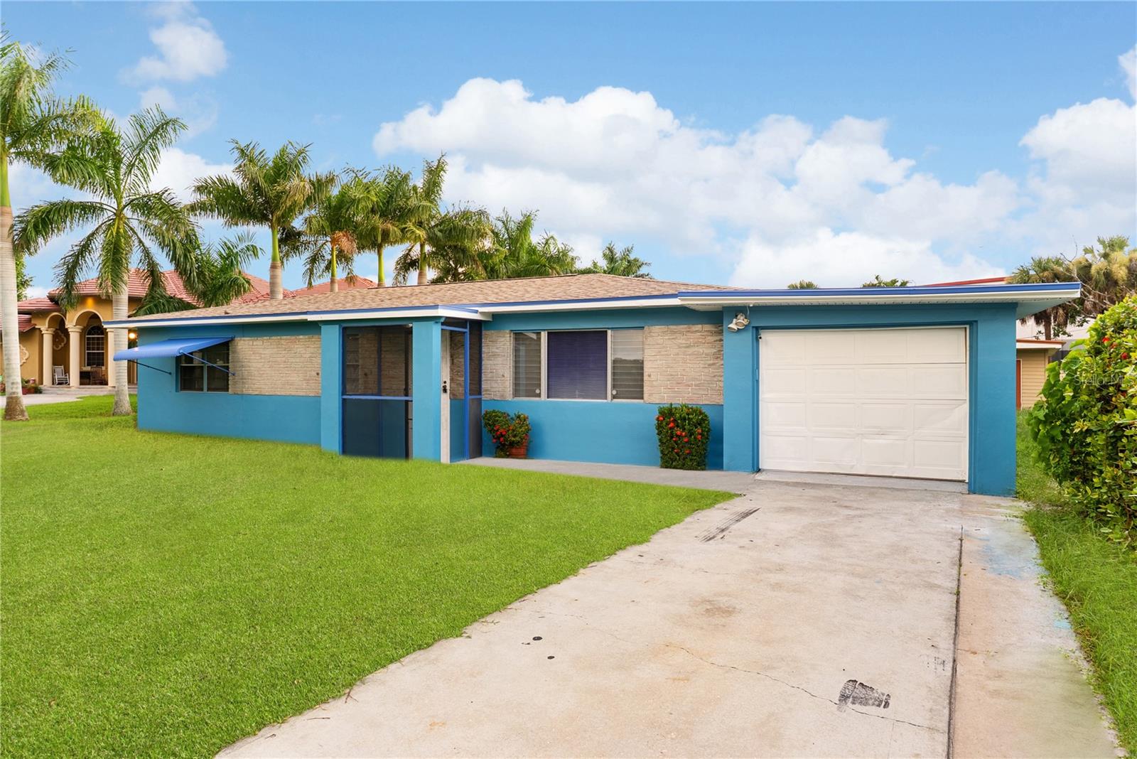 2055 Maravilla, Fort Myers, FL 33901
