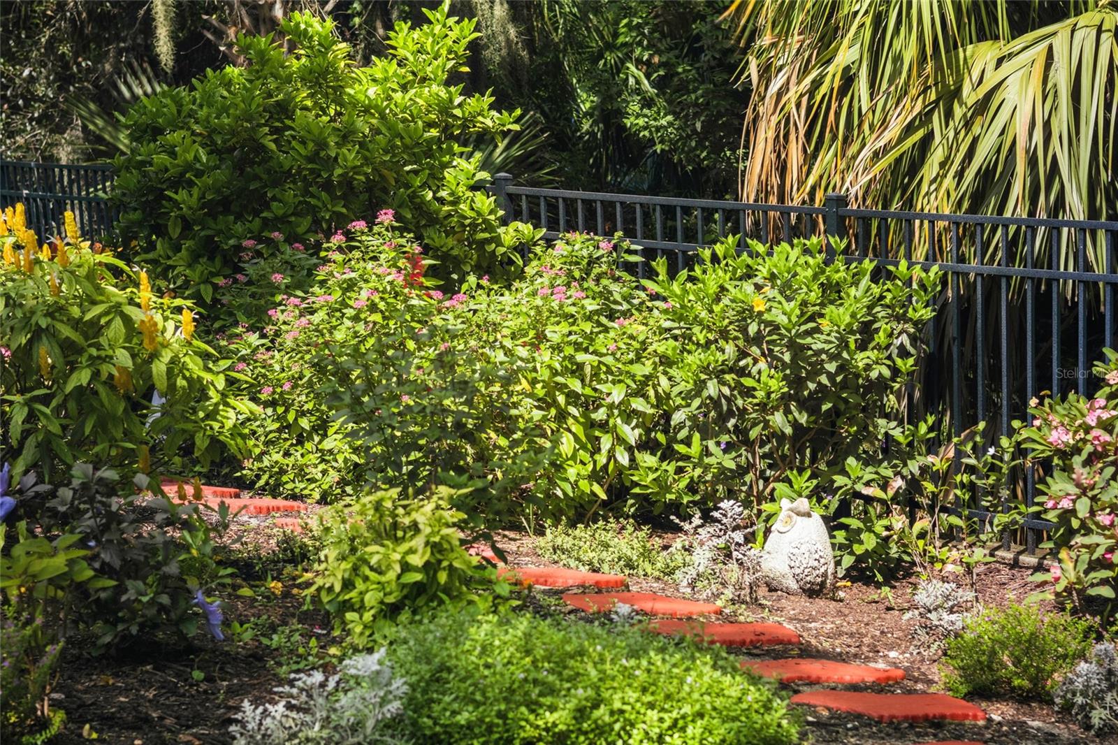 8312 Enclave Unit 103, Sarasota, FL 34243