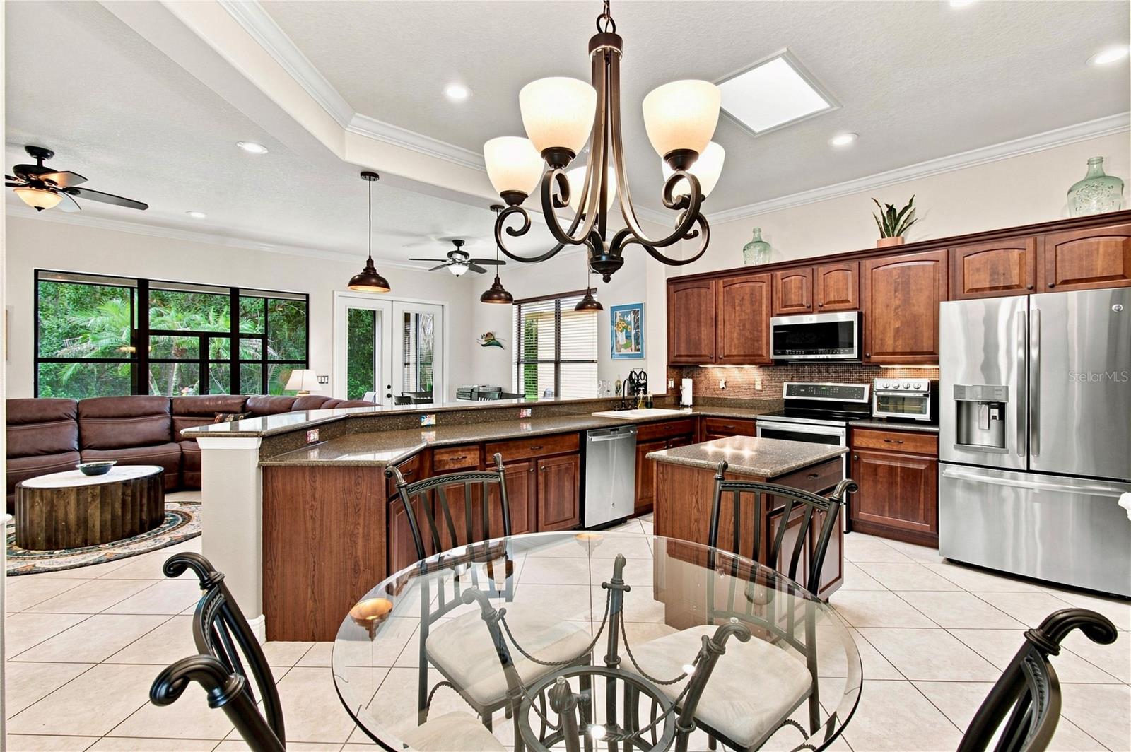 776 Barcelona Dr, Poinciana, FL 34759