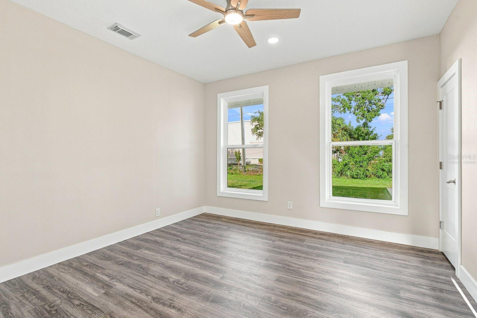 112 Martin Luther King Jr, Tarpon Springs, FL 34689