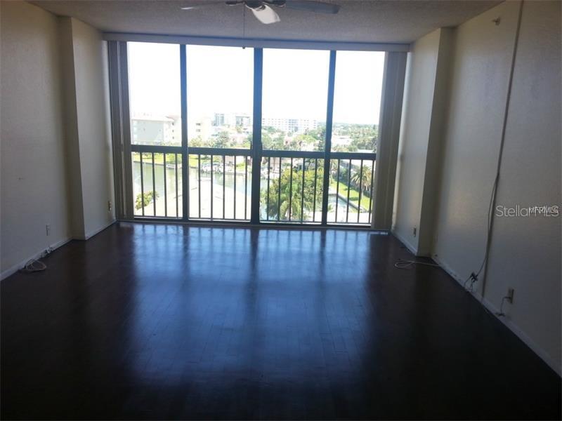 255 Dolphin Unit 710, Clearwater, FL 33767