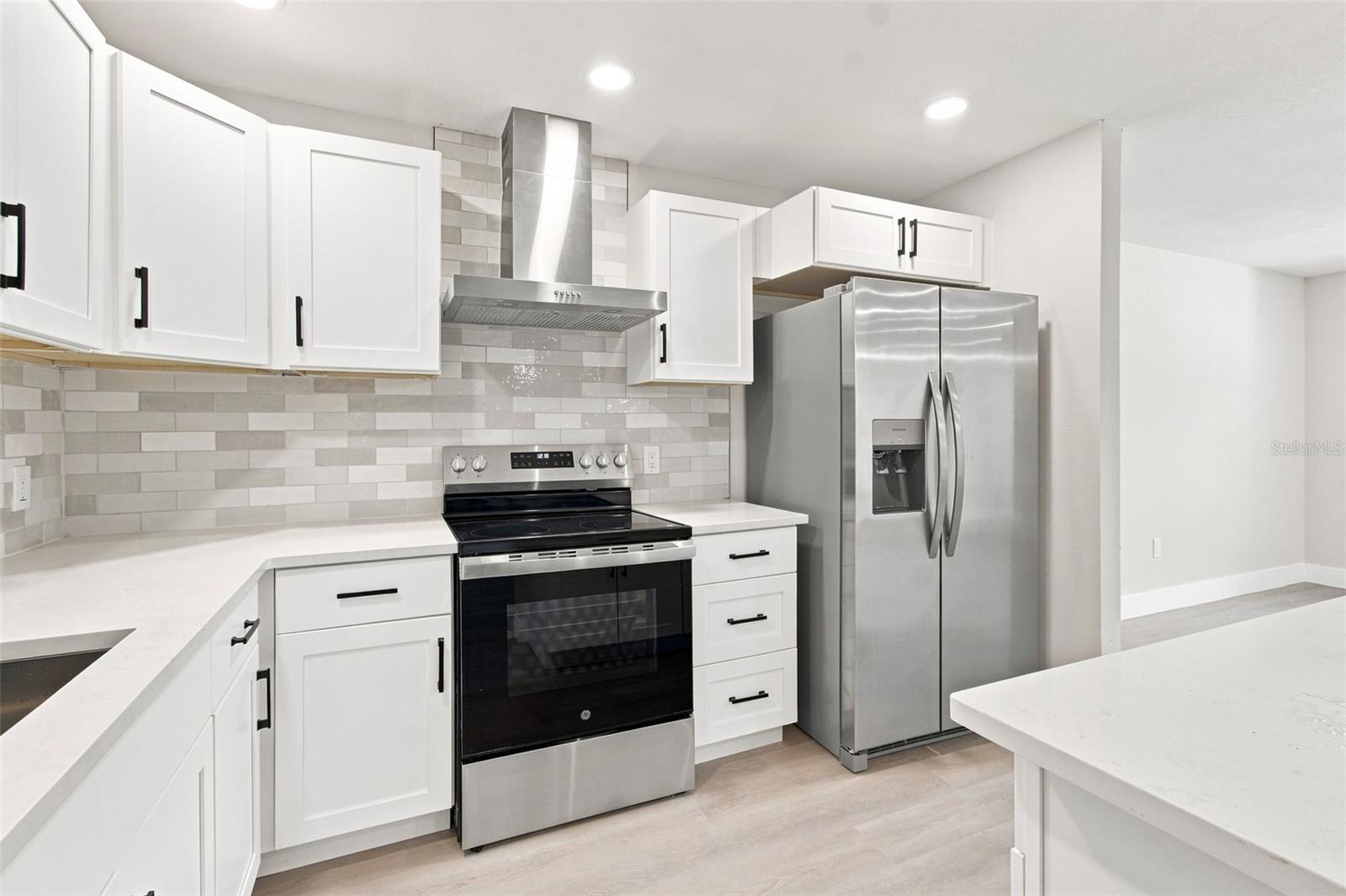 216 23rd, Bradenton, FL 34208