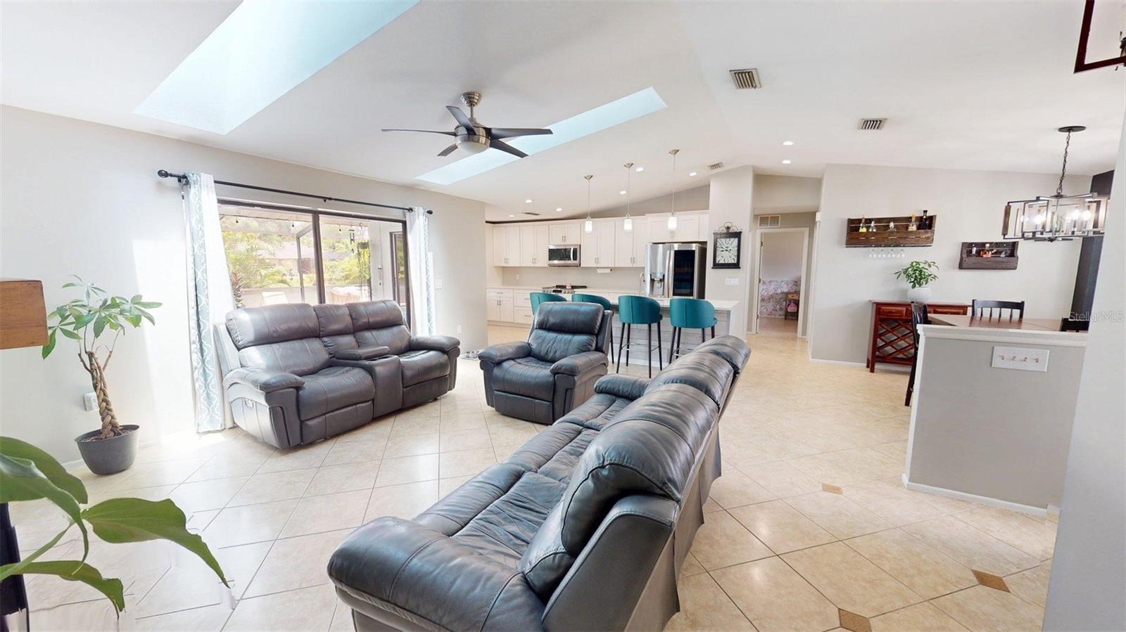 2461 Gold Oak, Sarasota, FL 34232