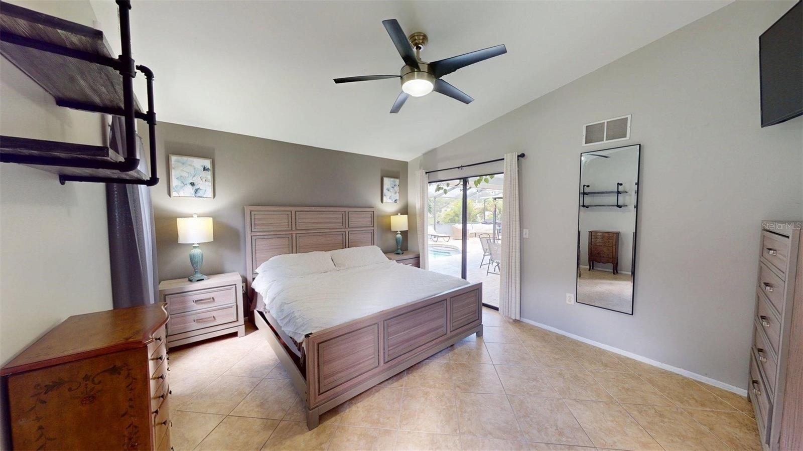 2461 Gold Oak, Sarasota, FL 34232