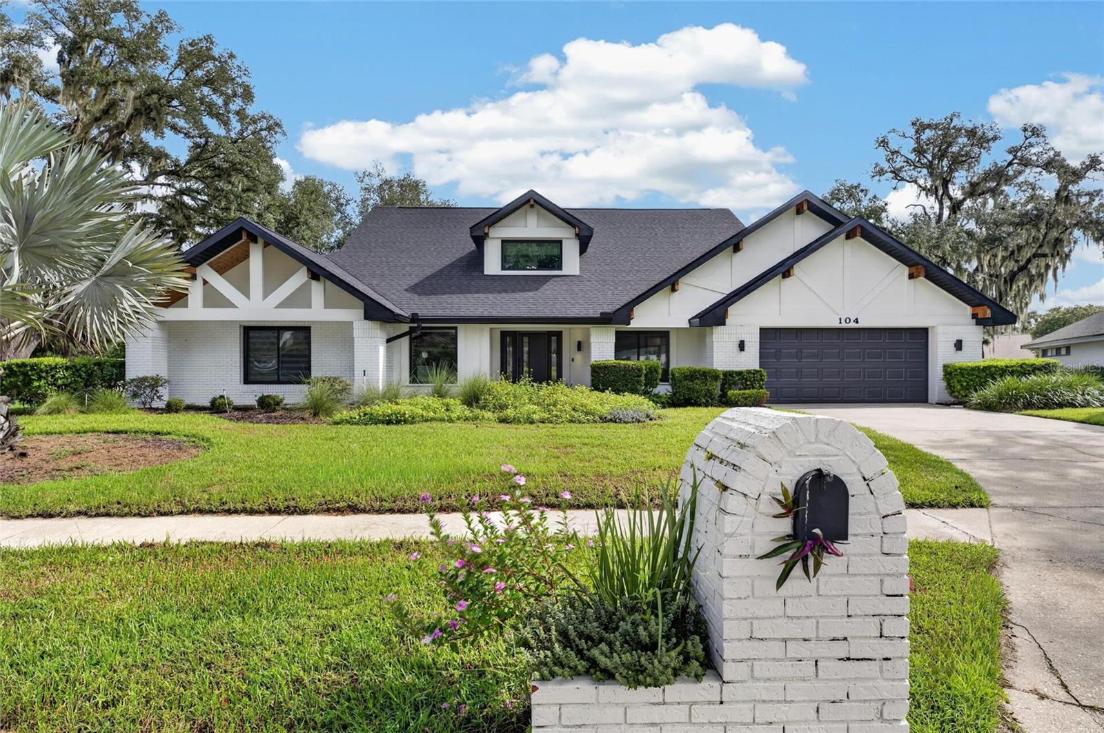 104 Barrington, Brandon, FL 33511