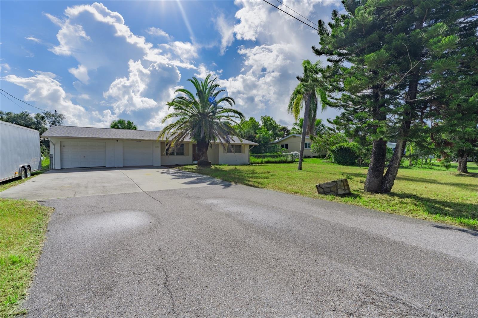 605 Barnes, Nokomis, FL 34275