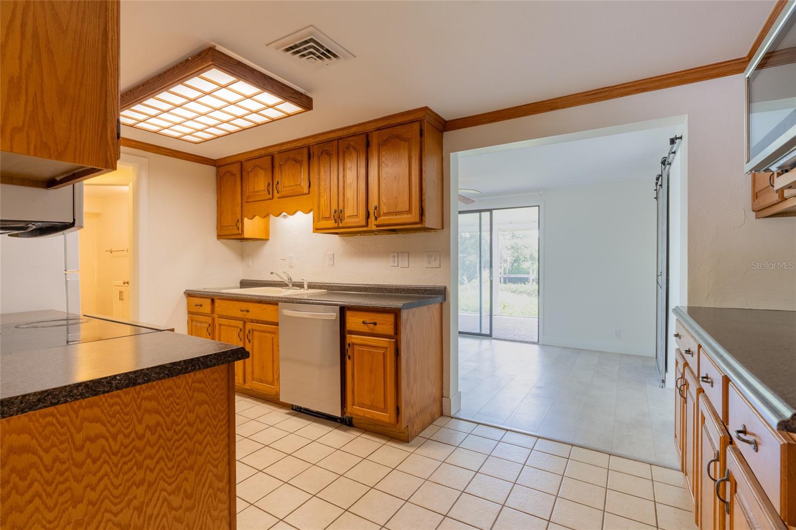 605 Barnes, Nokomis, FL 34275