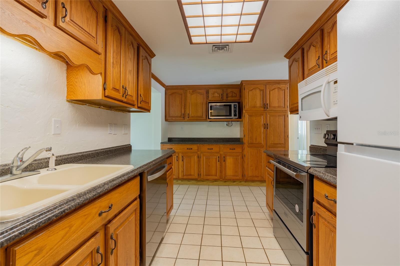 605 Barnes, Nokomis, FL 34275
