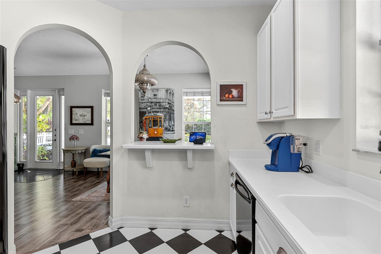 426 Scotland St, Dunedin, FL 34698