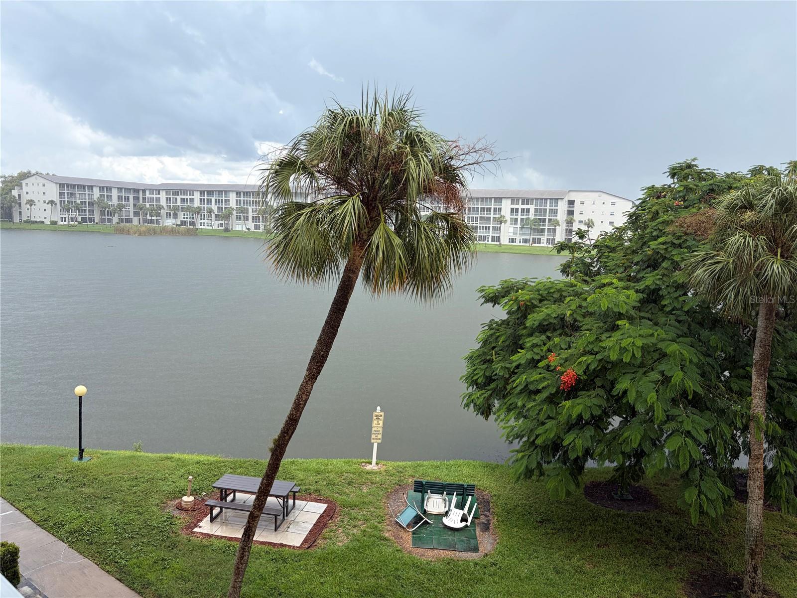3753 Lake Bayshore Unit 305, Bradenton, FL 34205