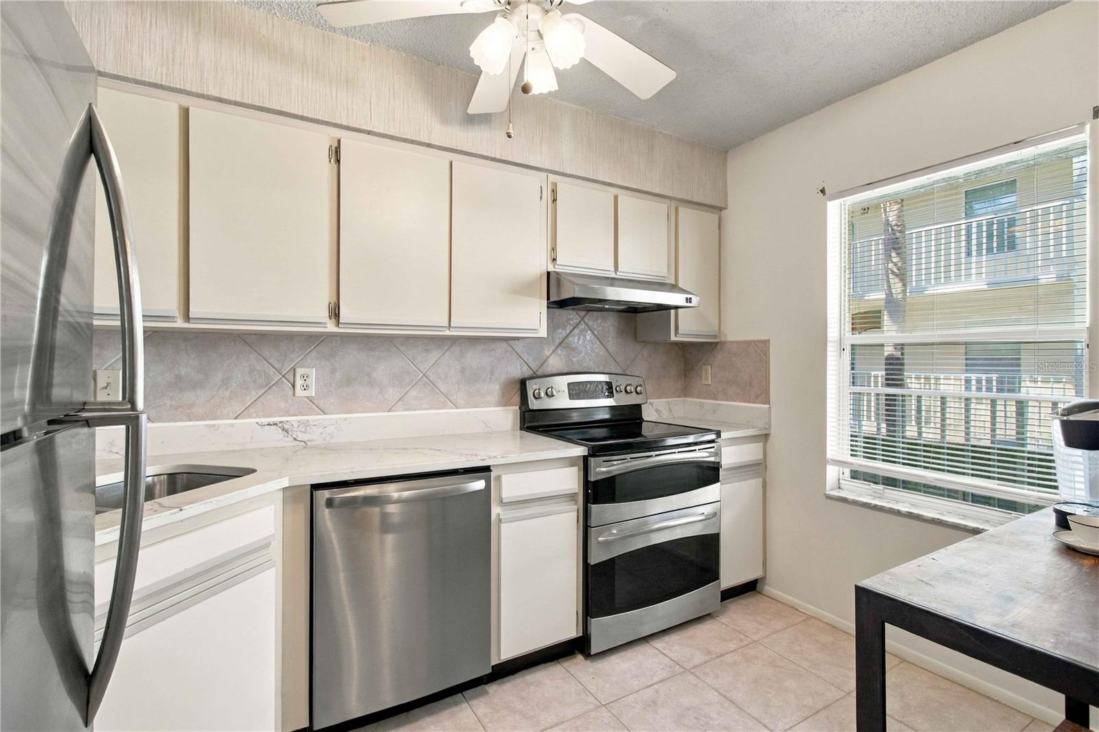 7294 Cloister Unit 23, Sarasota, FL 34231